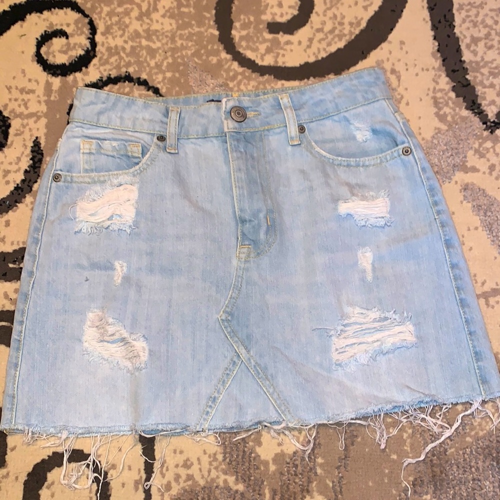 Aeropostale mini skirt; size 2